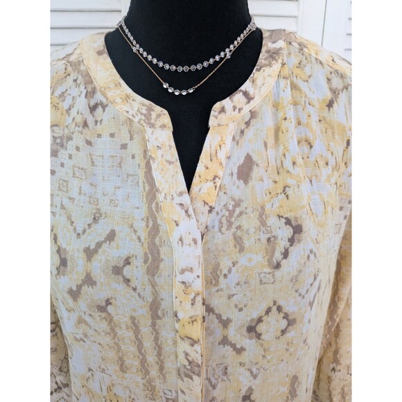 Chico's Top Women's M/1 Yellow Beige Aztec Style Button Up Shirt Artsy Southwest - Picture 2 of 13